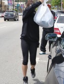 Vanessa+Hudgens+Booty+Shopping+3