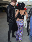 Vanessa+Hudgens+wardrobe+malfunction+2