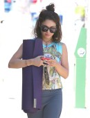 Vanessa_Hudgens_Booty_Pilates_Class_4