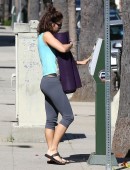 Vanessa_Hudgens_Booty_Pilates_Class_6