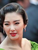 Zhang-Yuqi-Premiere-The-Great-Gatsby-66th-Cannes-Film-Festival-12