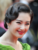 Zhang-Yuqi-Premiere-The-Great-Gatsby-66th-Cannes-Film-Festival-13