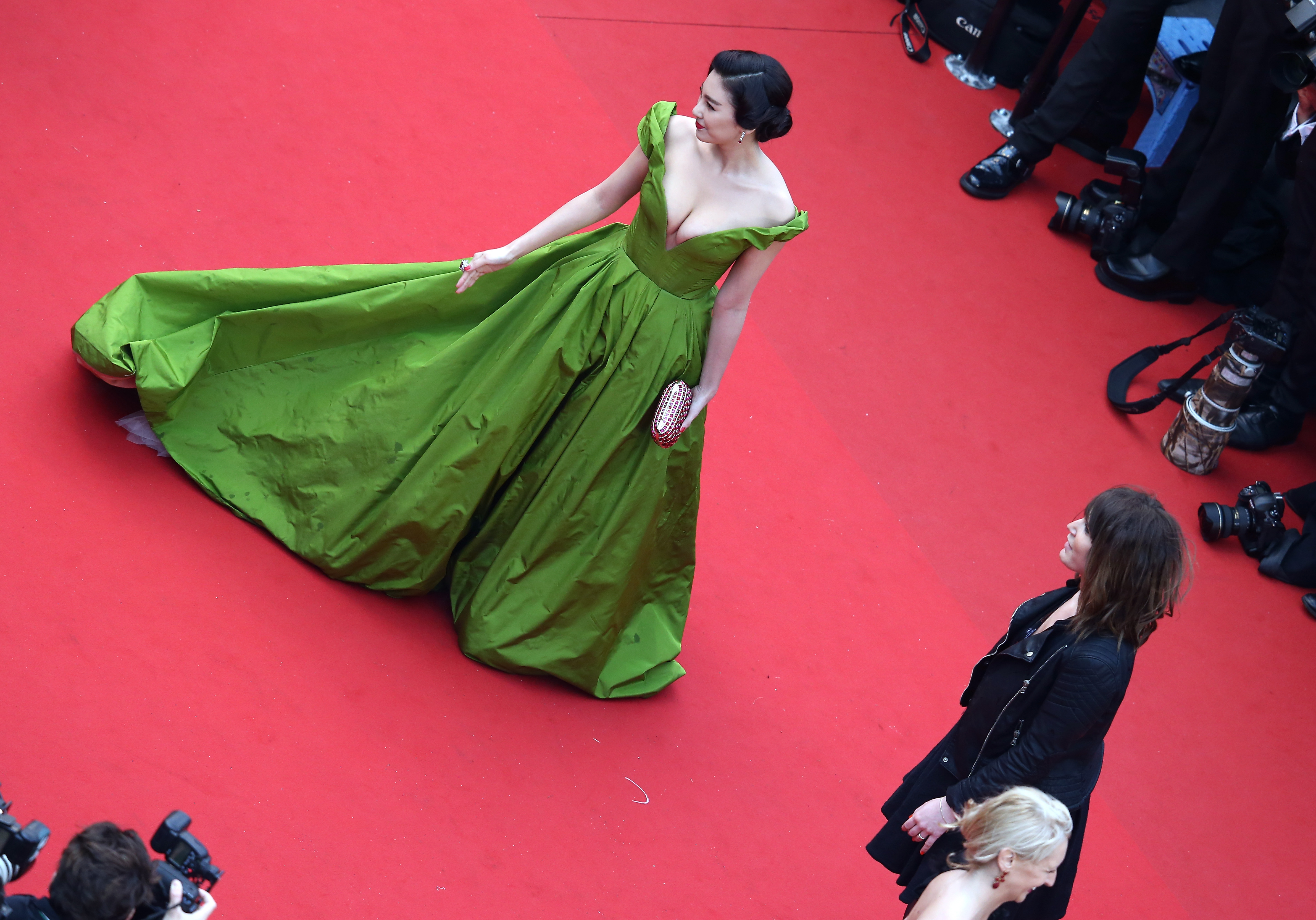 Zhang-Yuqi-Premiere-The-Great-Gatsby-66th-Cannes-Film-Festival-14