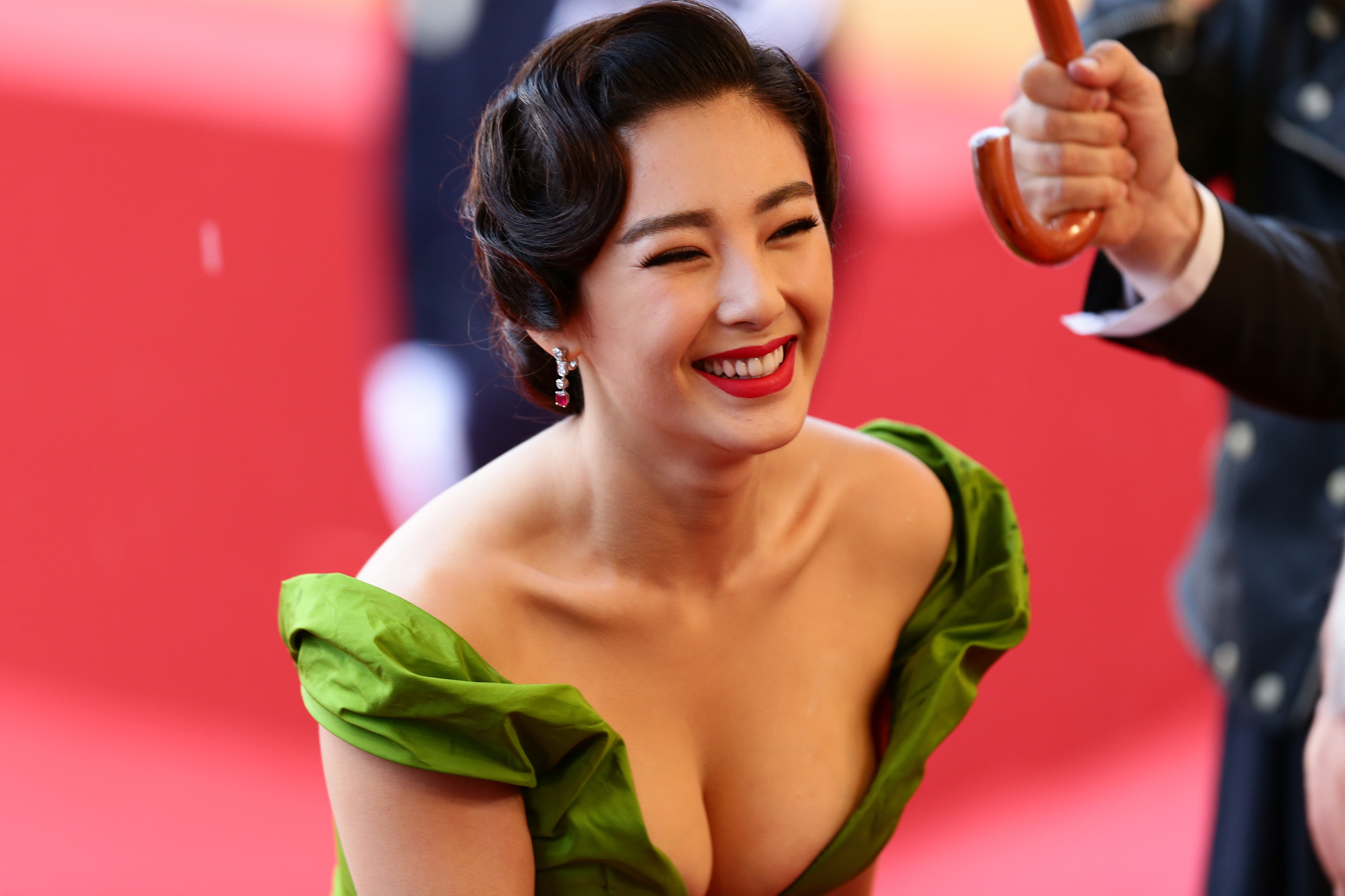 Zhang-Yuqi-Premiere-The-Great-Gatsby-66th-Cannes-Film-Festival-2