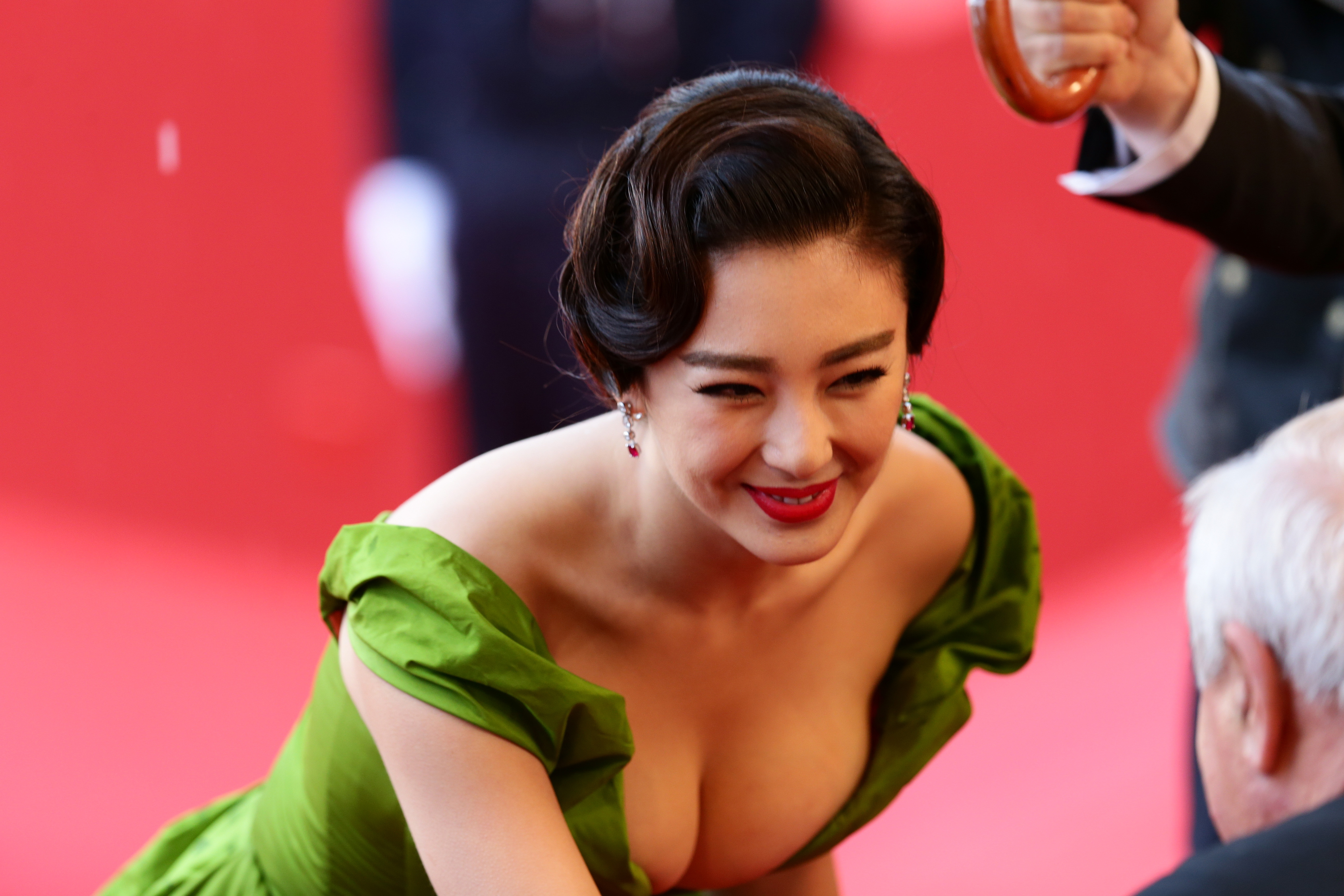 Zhang-Yuqi-Premiere-The-Great-Gatsby-66th-Cannes-Film-Festival-3