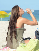 Anais-Zanotti-Bikini-Candids-in-Miami-8