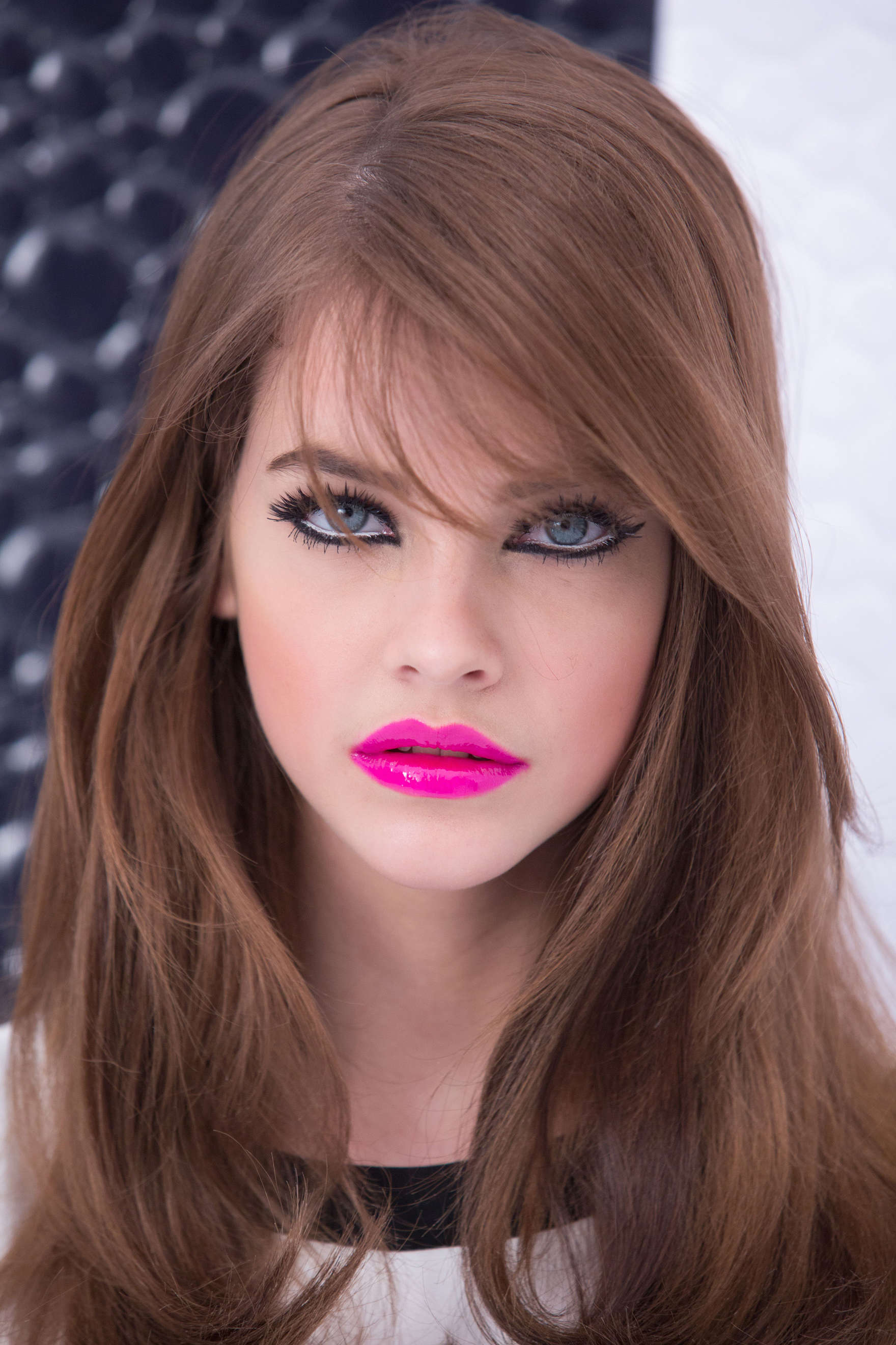 Barbara-Palvin-Loreal-2013-Miss-Pop-Collection-10