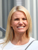 Cameron-Diaz-on-the-set-of-The-Other-Woman-in-NY-6