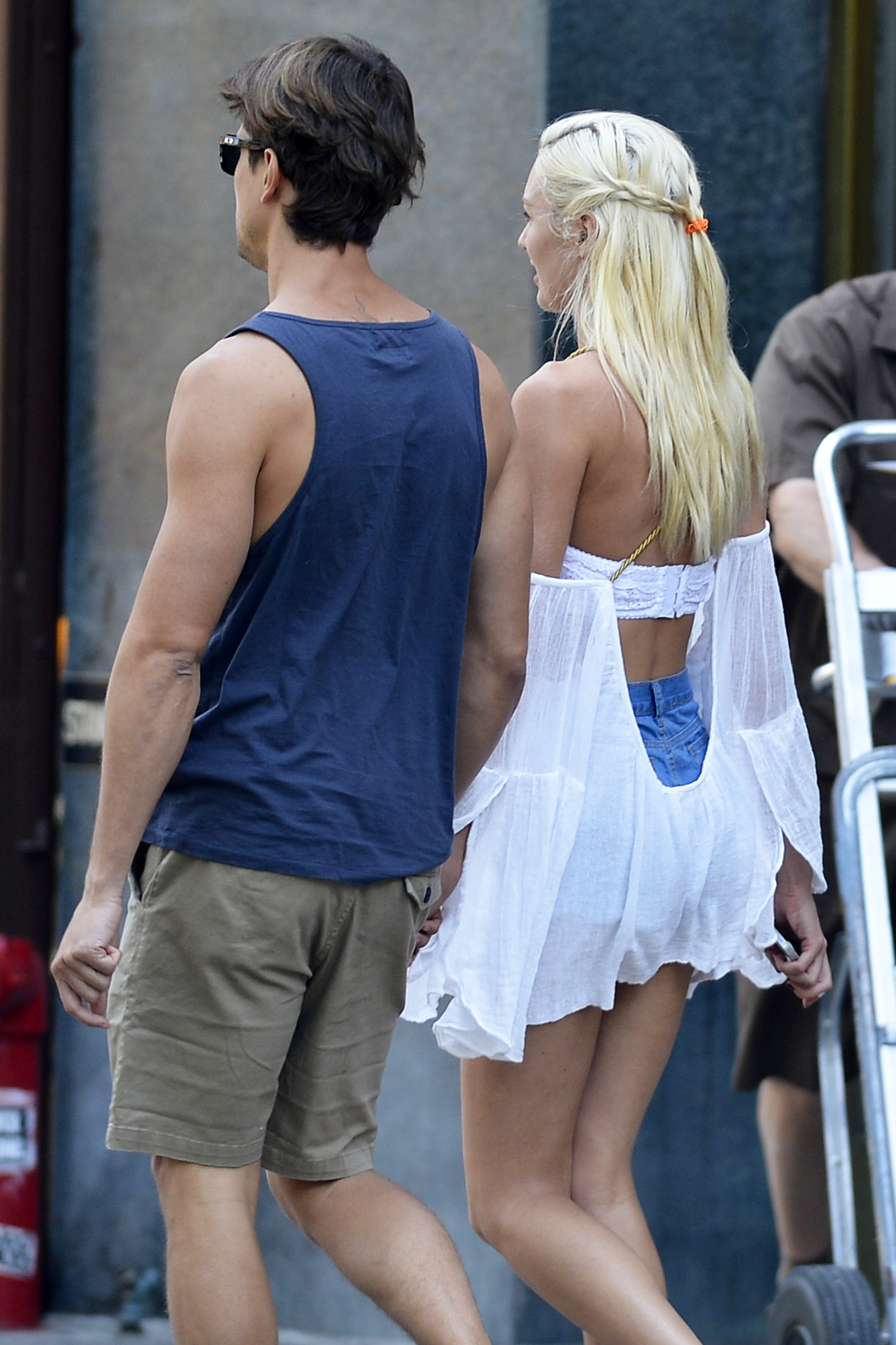 Candice-Swanepoel-Leggy-Out-and-About-in-NY-4