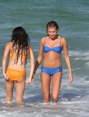 Hailey-Baldwin-in-Bikini-in-Miami-11