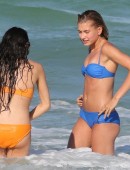 Hailey-Baldwin-in-Bikini-in-Miami-14