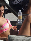 Hilaria-Baldwin-in-Bikini-1