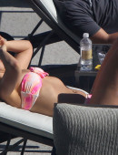 Hilaria-Baldwin-in-Bikini-9