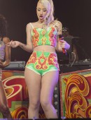 Iggy-Azalea-Performing-at-BBC-Radio-1′s-Big-Weekend-in-Derry-12