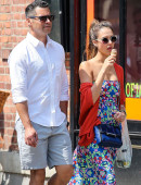 Jessica-Alba-Out-and-About-in-NYC-9