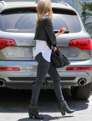 Jessica-Alba-arriving-at-the-gym-in-West-Hollywood-8