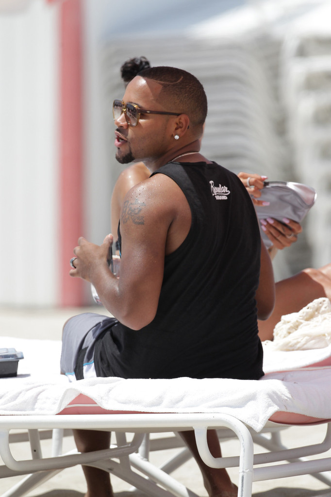 Karrueche-Tran-in-Bikini-Beach-Miami-9