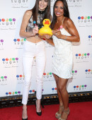 Kendall-Jenner-Sugar-Factory-American-Brasserie-Grand-Opening-in-NYC-15