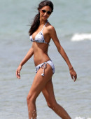 Lais-Ribeiro-in-Bikini-1