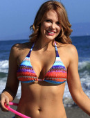 Maitland-Ward-with-Hula-Hoop-4