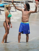 Mariana-Diarco-in-Thong-Bikini-on-Beach-Italian-Coast-11
