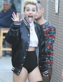 Miley Cyrus slips us the tongue!