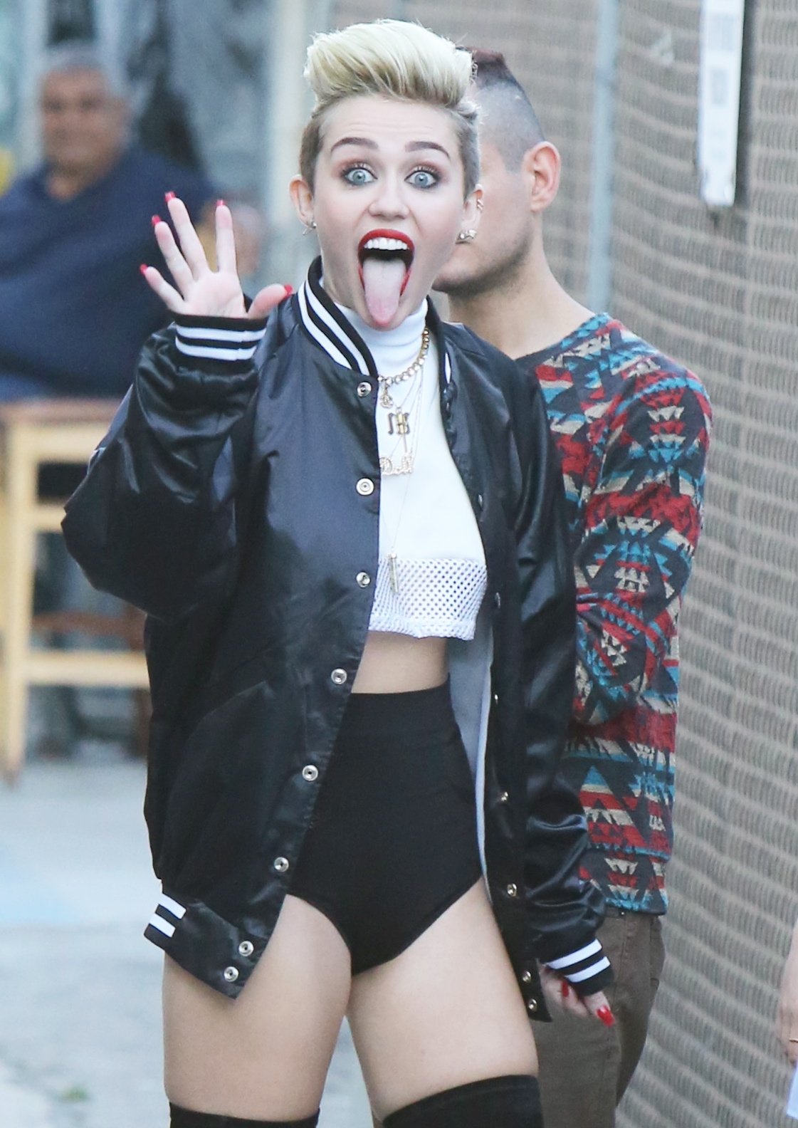 Miley Cyrus slips us the tongue!