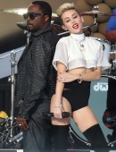 Miley-Cyrus-Performs-at-Jimmy-Kimmel-Live-in-Los-Angeles-2