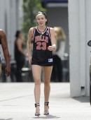 Miley-Cyrus-at-the-CenterStaging-Studios-in-LA-10