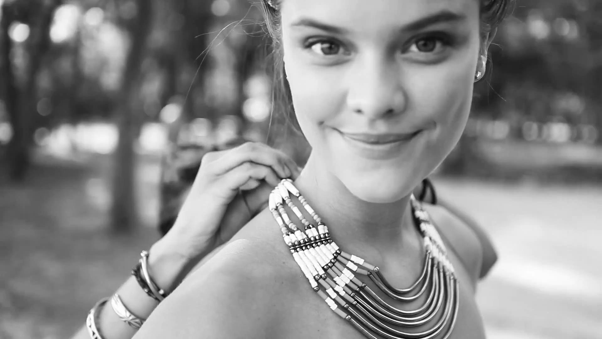 Nina-Agdal-LeMar-Swimwear-2014-1