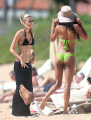 Paige-Butcher-in-Black-Bikini-in-Maui-3