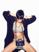 Rihanna-Complex-Shoot-2013-5