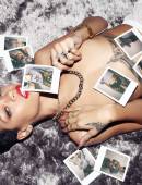 Rihanna-Complex-Shoot-2013-7