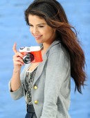 Selena-Gomez-Dream-Out-Loud-Photoshoot-13
