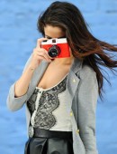 Selena-Gomez-Dream-Out-Loud-Photoshoot-2