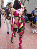Adrianne-Curry-Mortal-Combat-Costume-2