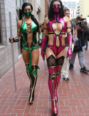 Adrianne-Curry-Mortal-Combat-Costume-5