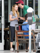 Amanda-Seyfried-Booty-in-Tights-6