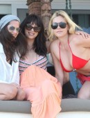 Cheryl-Burke-Kelly-Monaco-Shanna-Moakler-Malibu-Beach-House-33