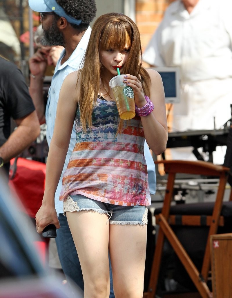 Chloe-Moretz-23