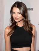 Emily-Ratajkowski-at-2013-Comic-Con-8