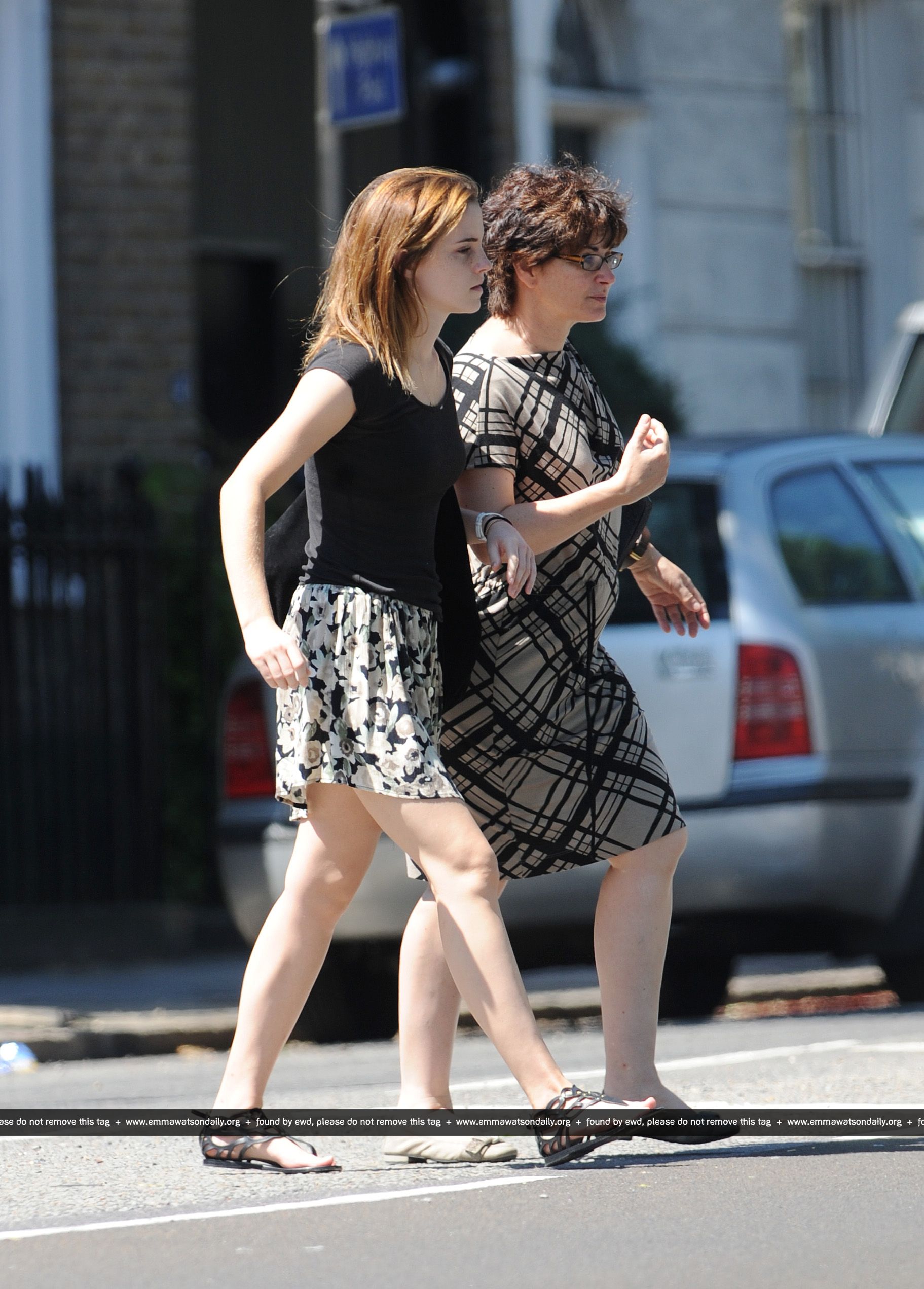 Emma-Watson-Out-and-About-in-London-7