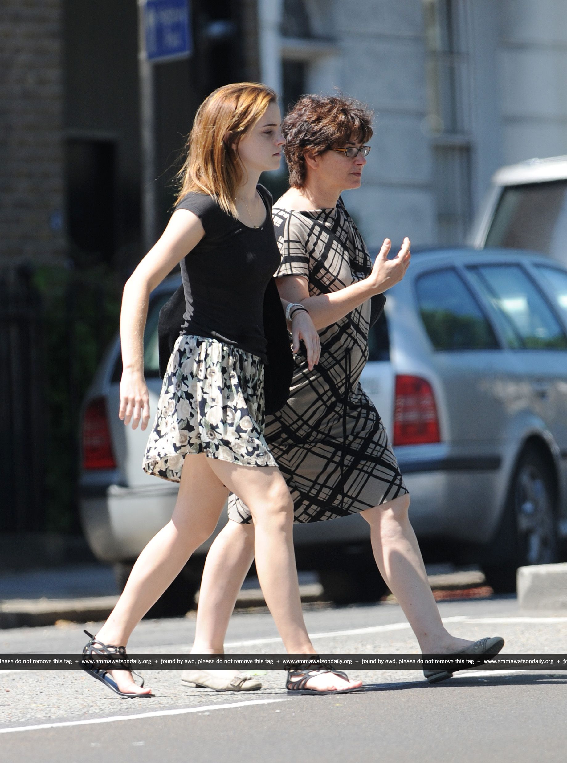 Emma-Watson-Out-and-About-in-London-8