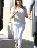 Eva-Longoria-Out-and-About-in-Paris-4