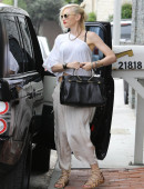 Gwen-Stefani-Out-and-About-in-Los-Angeles-1