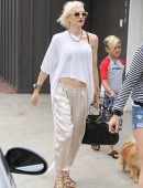 Gwen-Stefani-Out-and-About-in-Los-Angeles-11