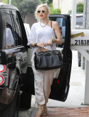 Gwen-Stefani-Out-and-About-in-Los-Angeles-3