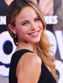 Halston-Sage-at-Grown-Ups-2-Premiere-in-New-York-5