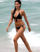 Hana-Nitsche-in-Bikini-4