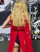 Iggy-Azalea-and-Rita-Ora-Performs-at-Glastonbury-5